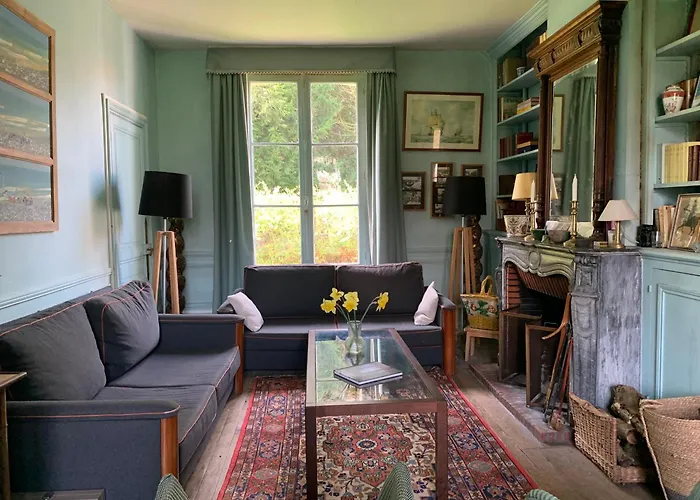 Holiday home Grande Maison De Famille 15 Pers Jardin Clos Proche Saint Aubin Sur *